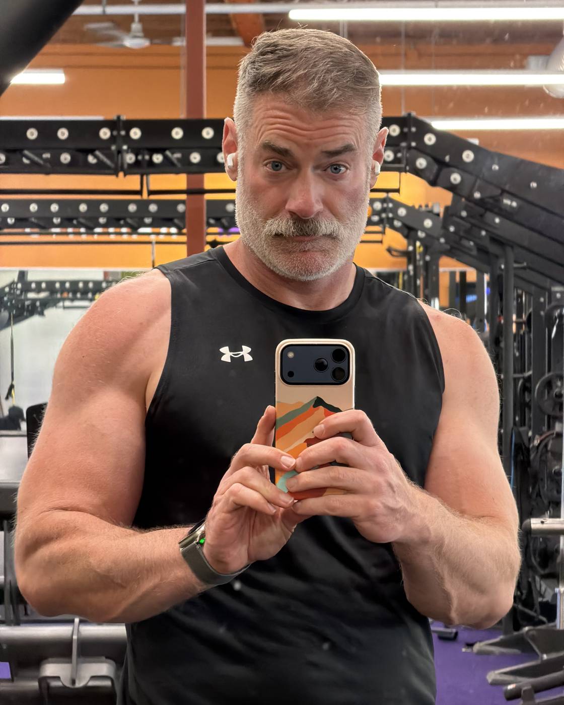Jeremy at the gym, a mirror photo